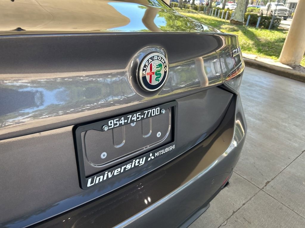 Used 2024 Alfa Romeo Giulia Veloce AWD/4WD image 22