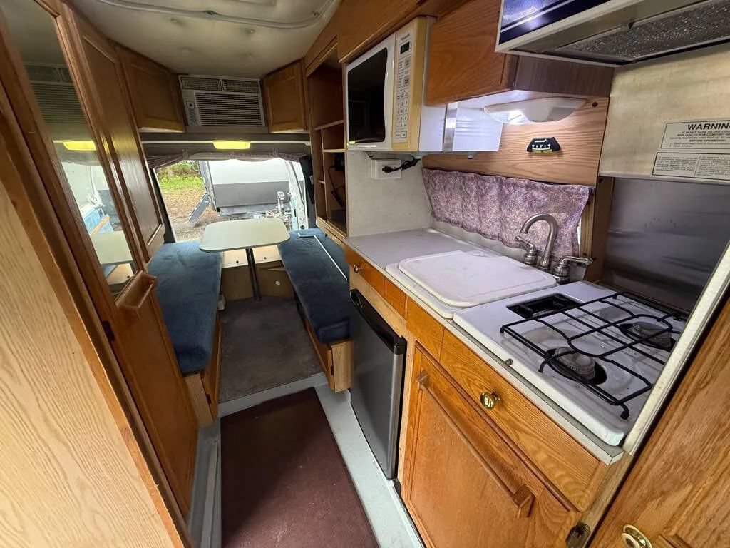 Used 1998 Dodge B3500 RWD image 9