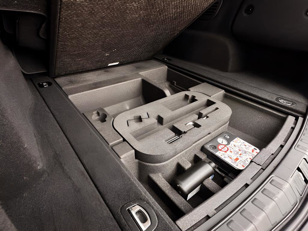 Used 2024 Alfa Romeo Stelvio Veloce image 25