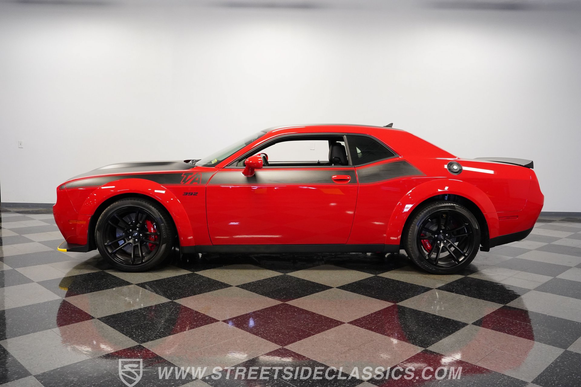 Used 2022 Dodge Challenger R/T Scat Pack RWD image 8
