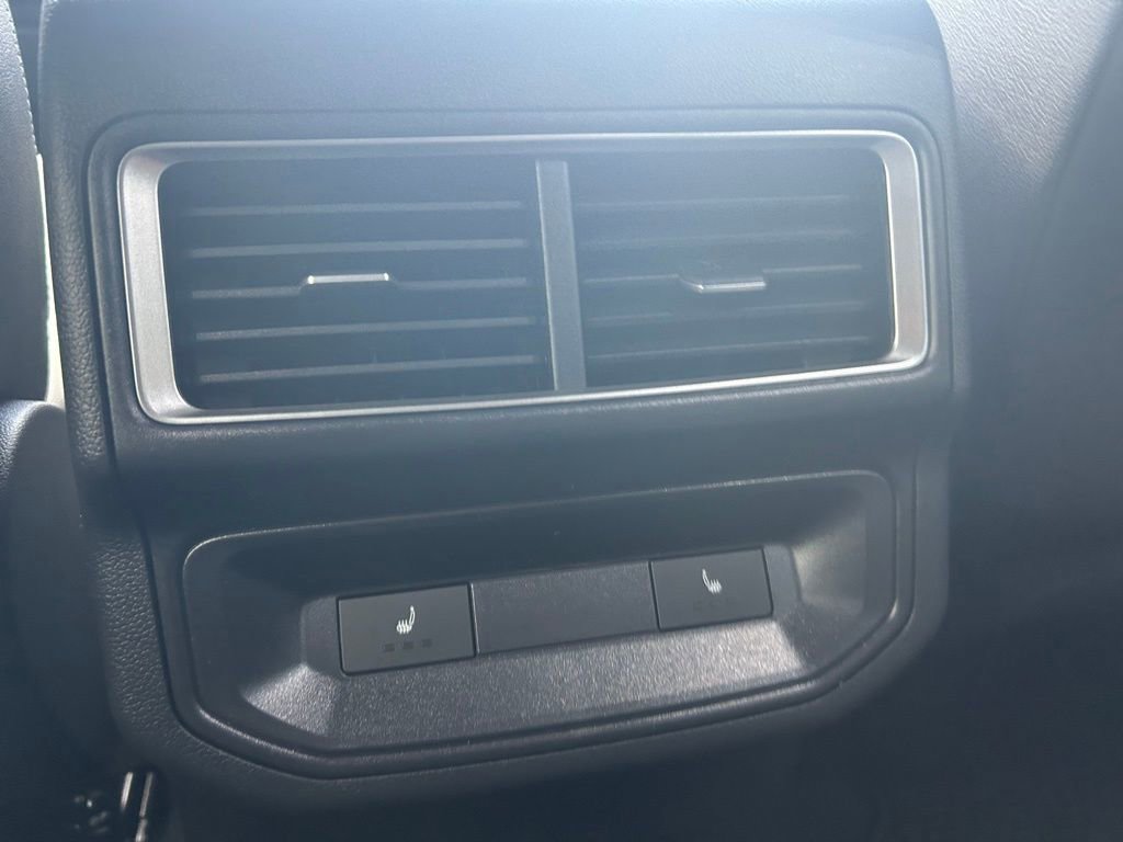 New 2026 Volkswagen Atlas Cross Sport SEL R-Line image 48