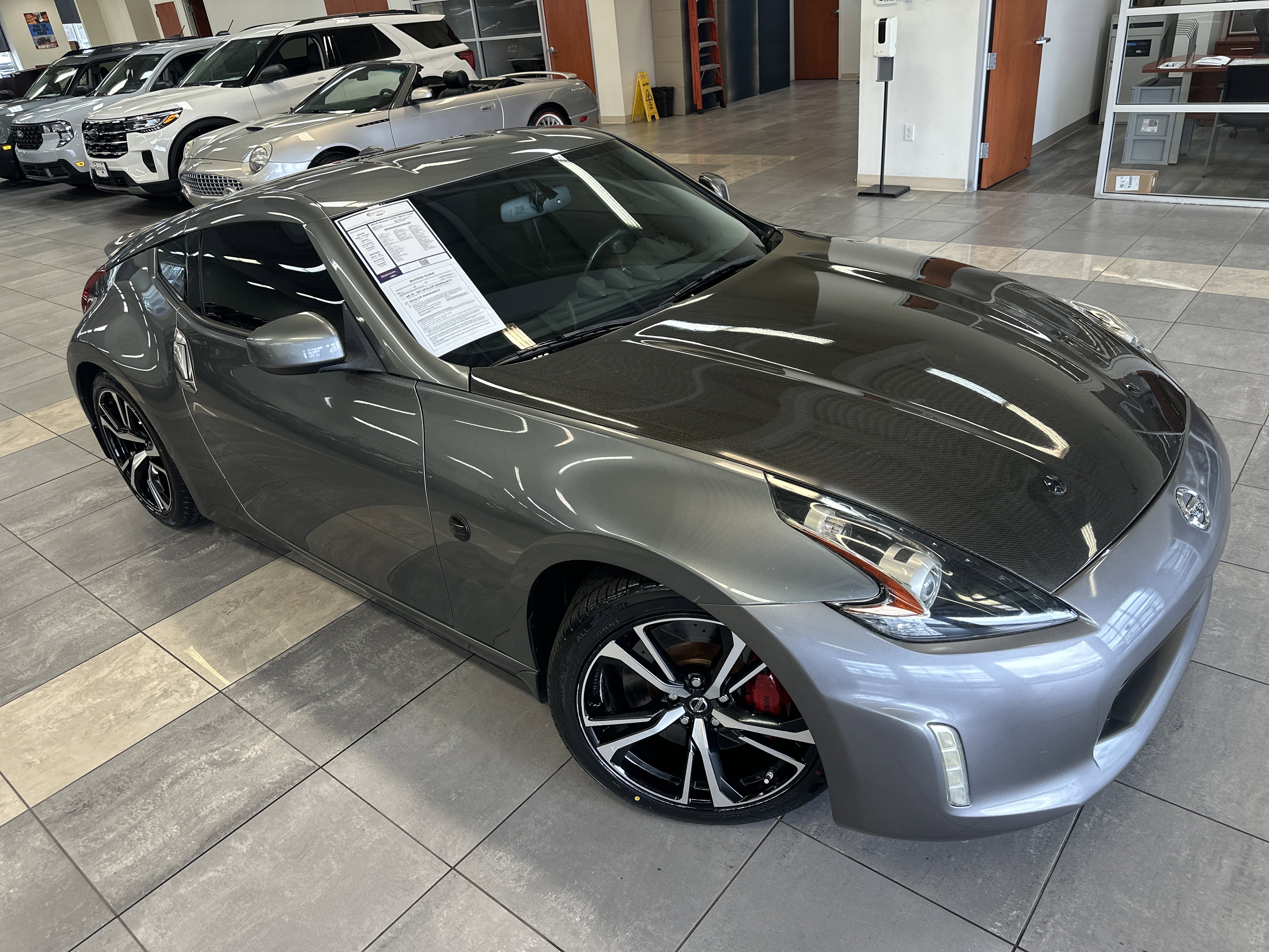 Used 2018 Nissan 370Z w/ Sport Package image 7