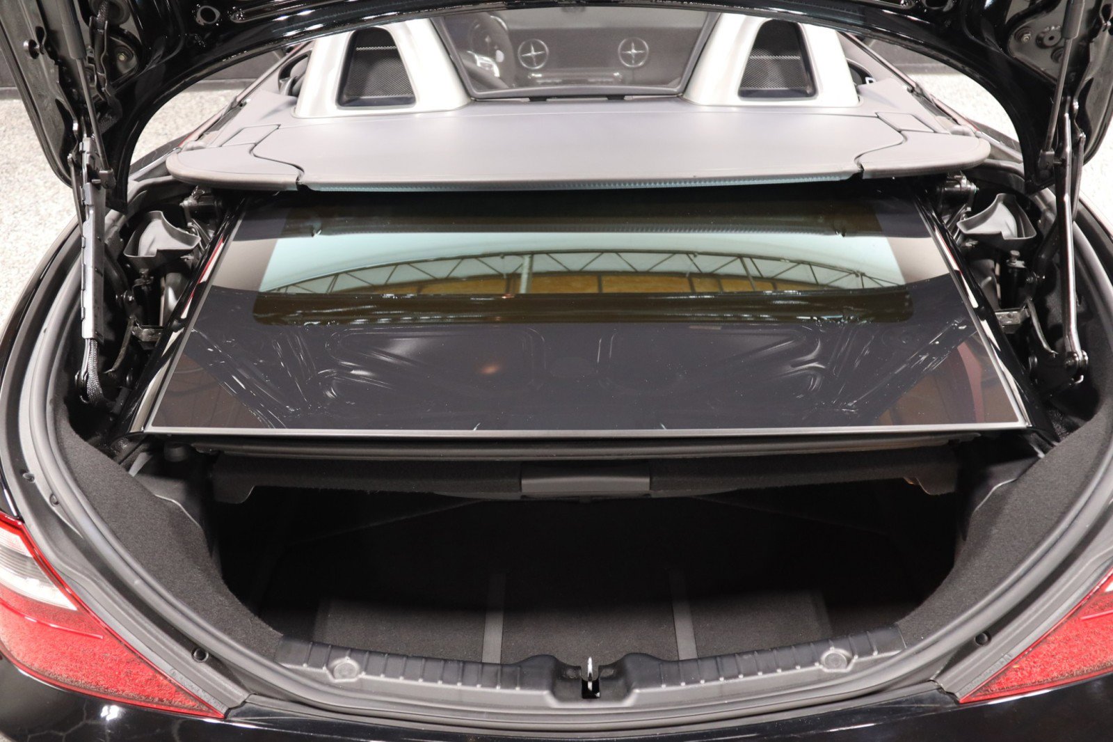 Used 2015 Mercedes-Benz SLK 55 AMG image 33