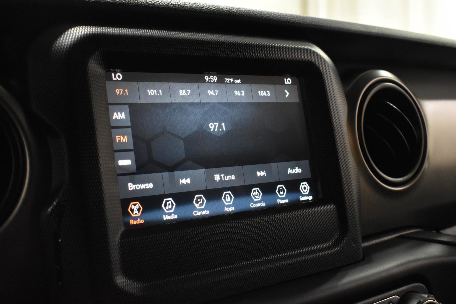 Used 2021 Jeep Wrangler Unlimited Sport image 12