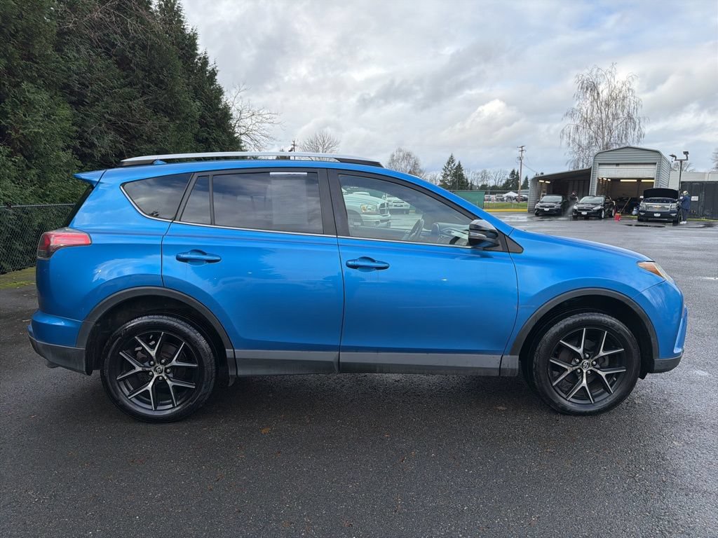 Used 2016 Toyota RAV4 SE AWD/4WD image 7