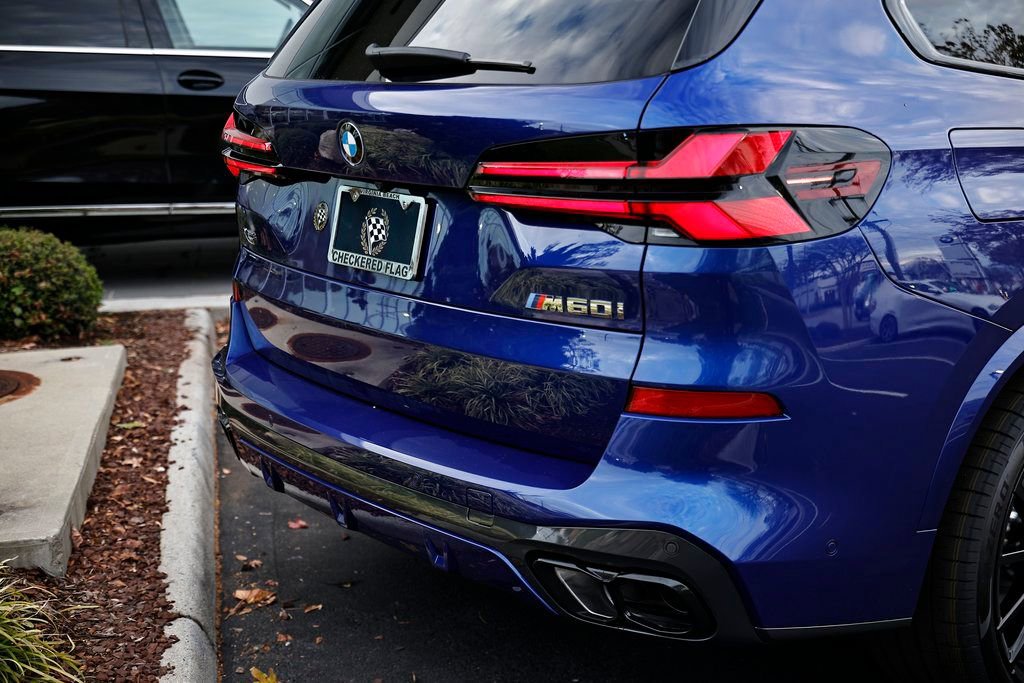 New 2026 BMW X5 M60i w/ Climate Comfort Package image 9