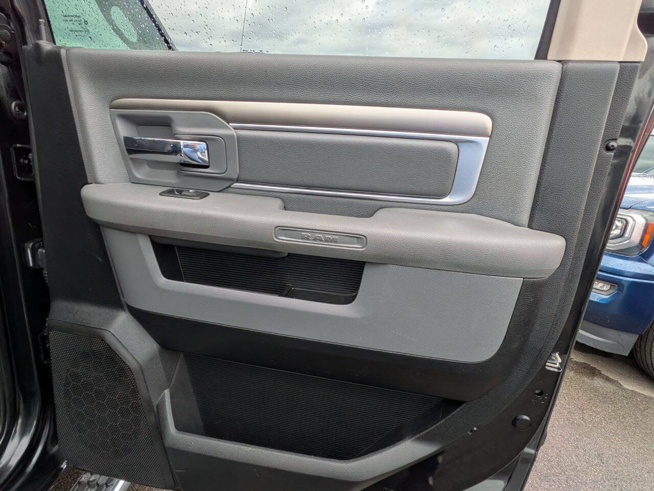 Used 2016 RAM 1500 Big Horn image 27