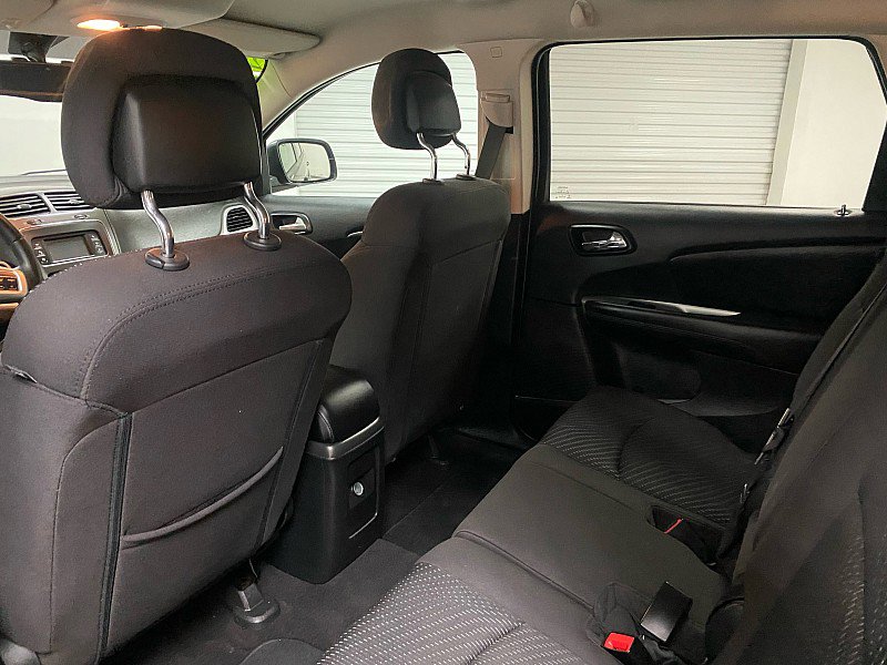 Used 2017 Dodge Journey SE w/ Flexible Seating Group image 11