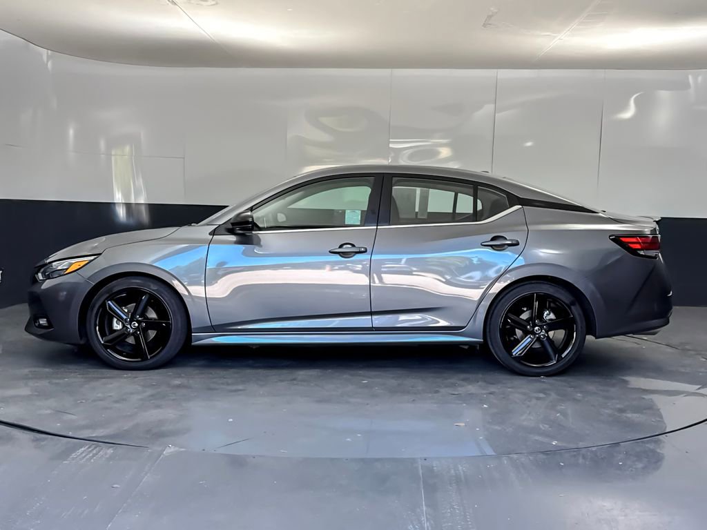 Used 2023 Nissan Sentra SR w/ Lighting Package FWD image 6