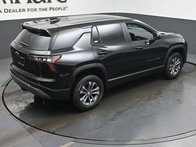 New 2026 Chevrolet Equinox LT w/ Safety and Technology Package FWD image 18