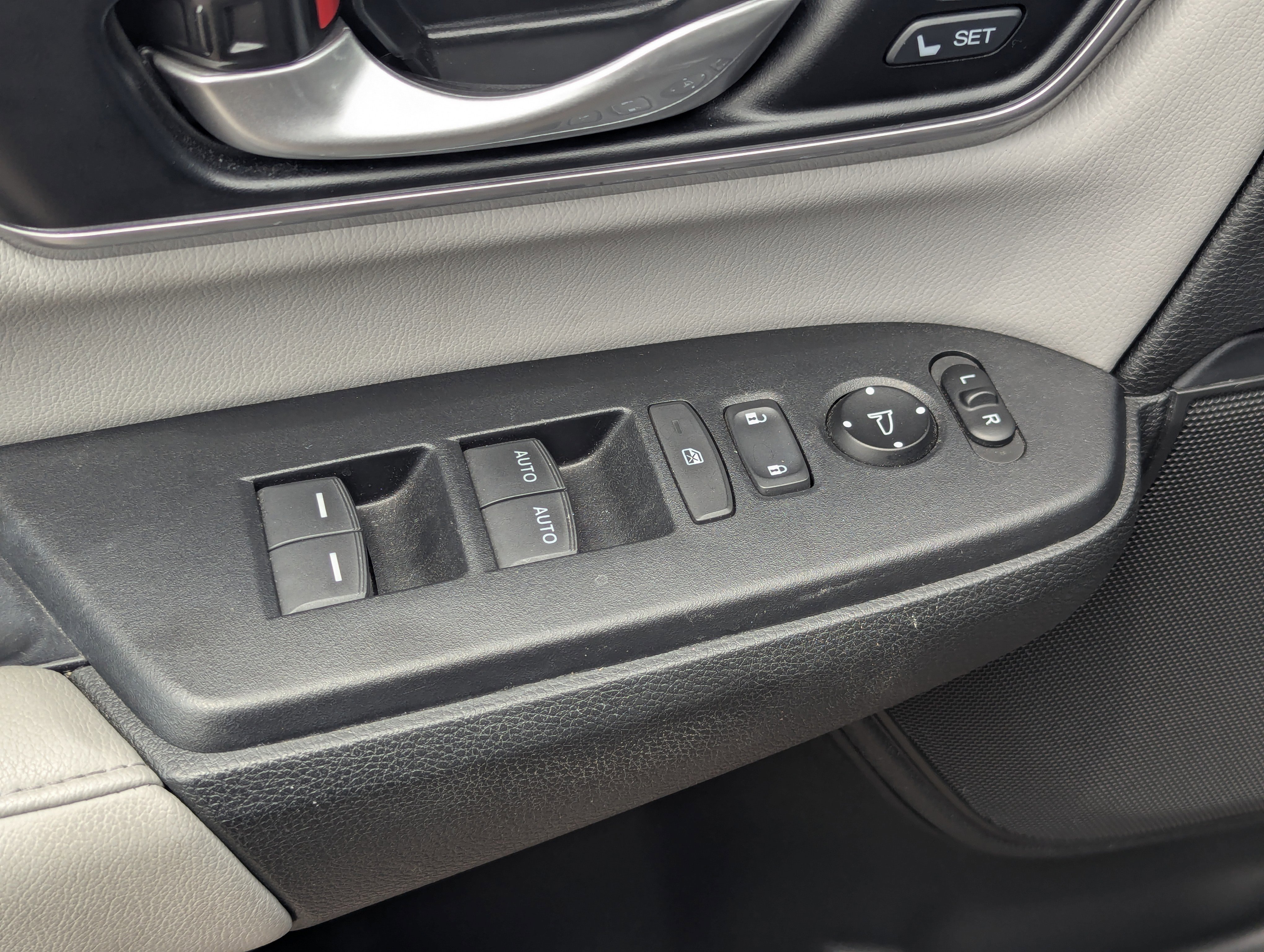 Used 2021 Honda CR-V EX-L image 19