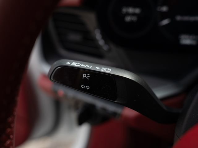 Certified 2022 Porsche 911 Carrera RWD image 31