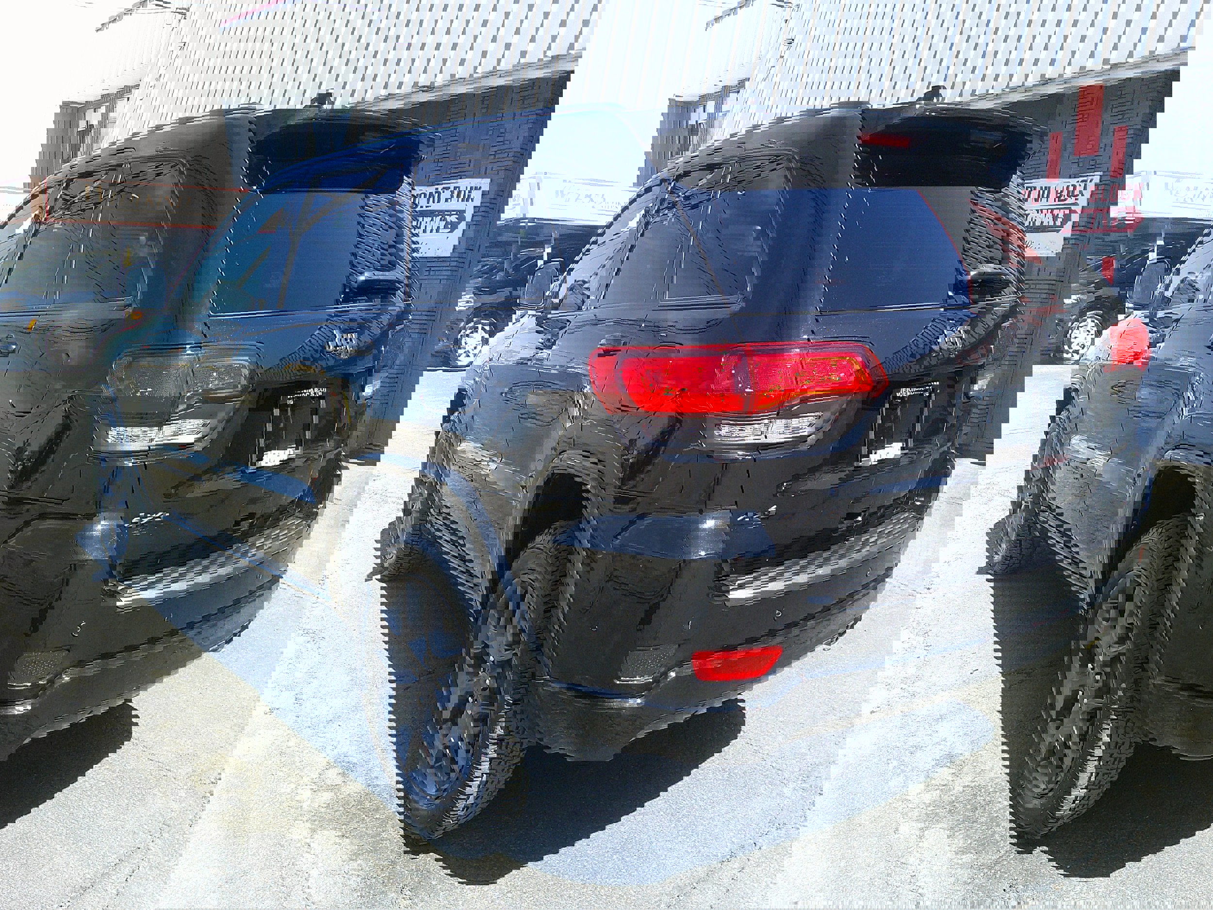 Used 2021 Jeep Grand Cherokee Limited w/ Quick Order Package 28K 80th AWD/4WD image 3