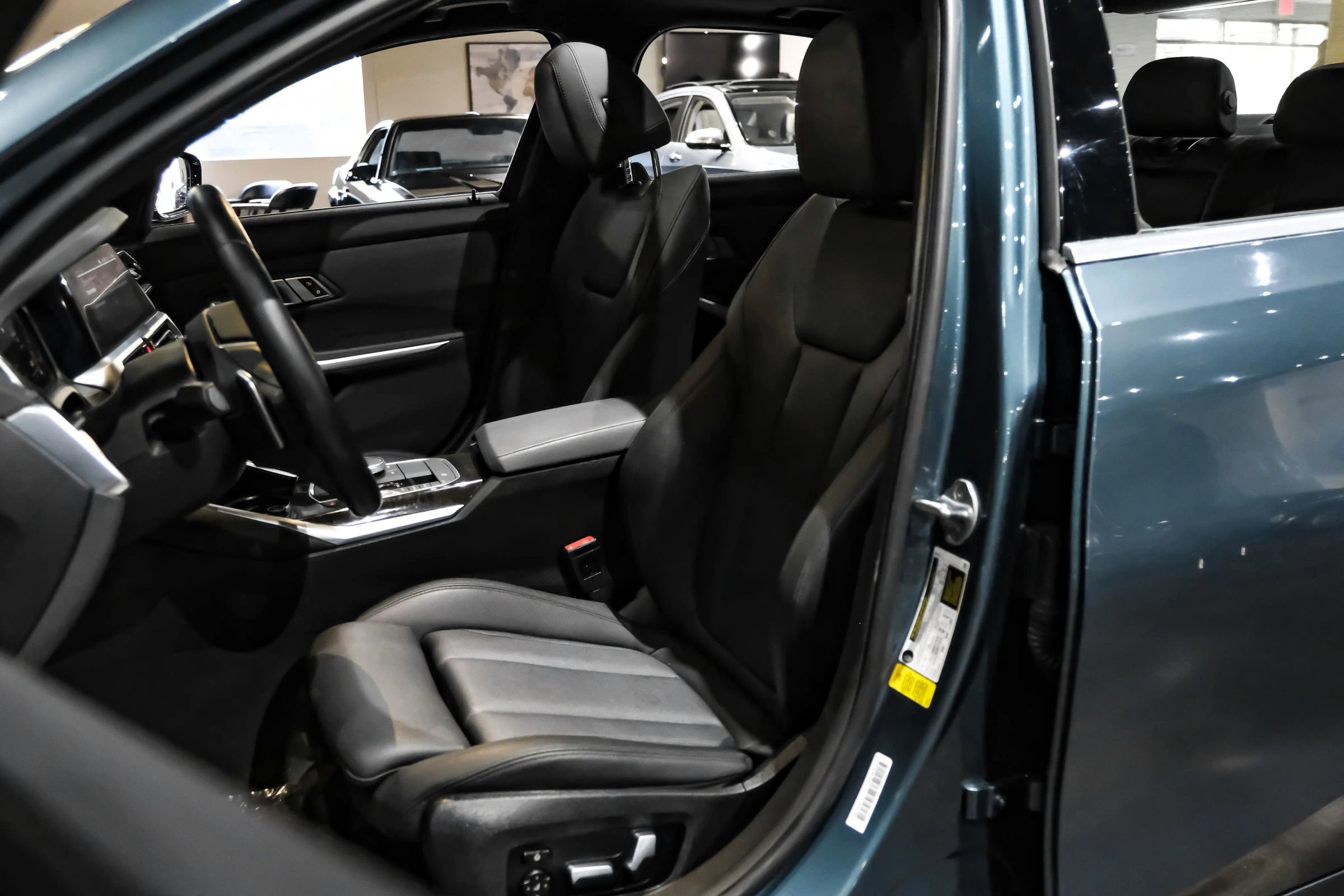 Used 2019 BMW 330i Sedan w/ Convenience Package image 30