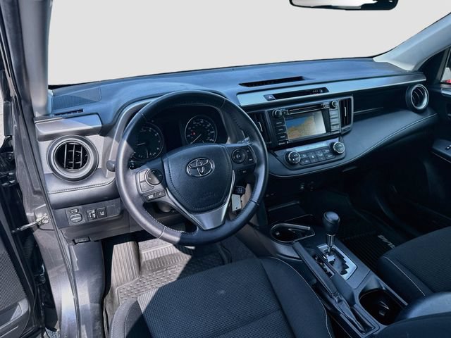 Used 2017 Toyota RAV4 XLE w/ Carpet Mat Package AWD/4WD image 23