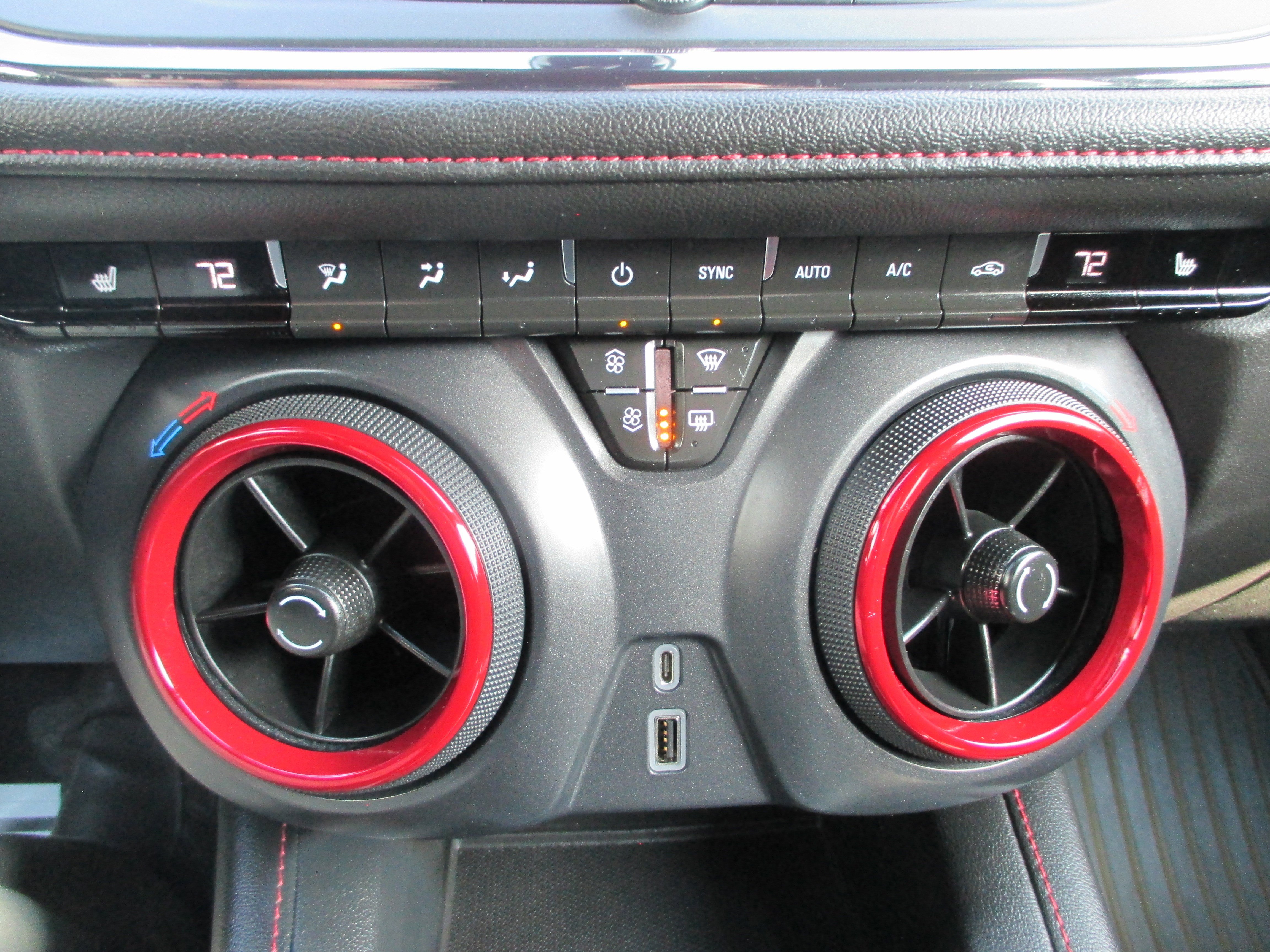 Used 2020 Chevrolet Blazer RS image 19