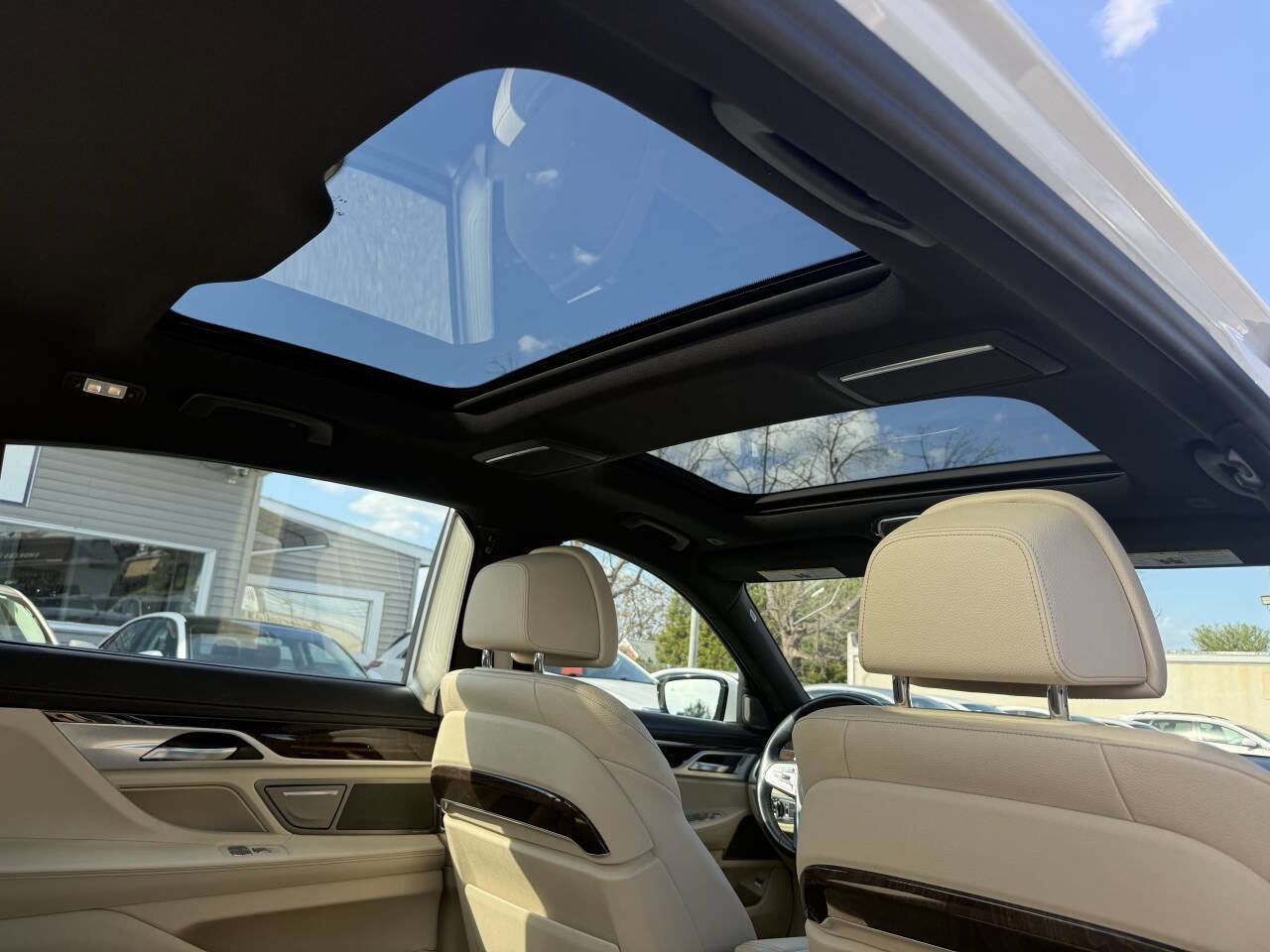 Used 2019 BMW 740i xDrive w/ Executive Package image 17