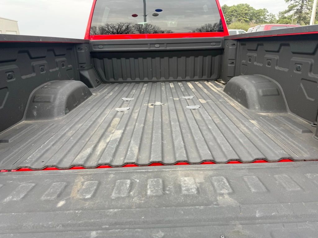 Used 2025 Chevrolet Silverado 2500 Custom w/ Custom Value Package image 16