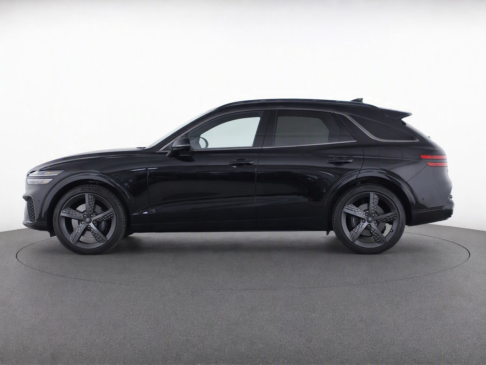 Used 2023 Genesis GV70 2.5T w/ Sport Prestige Package AWD/4WD image 3