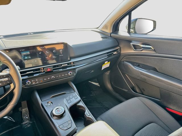 New 2027 Kia Sportage LX FWD image 21