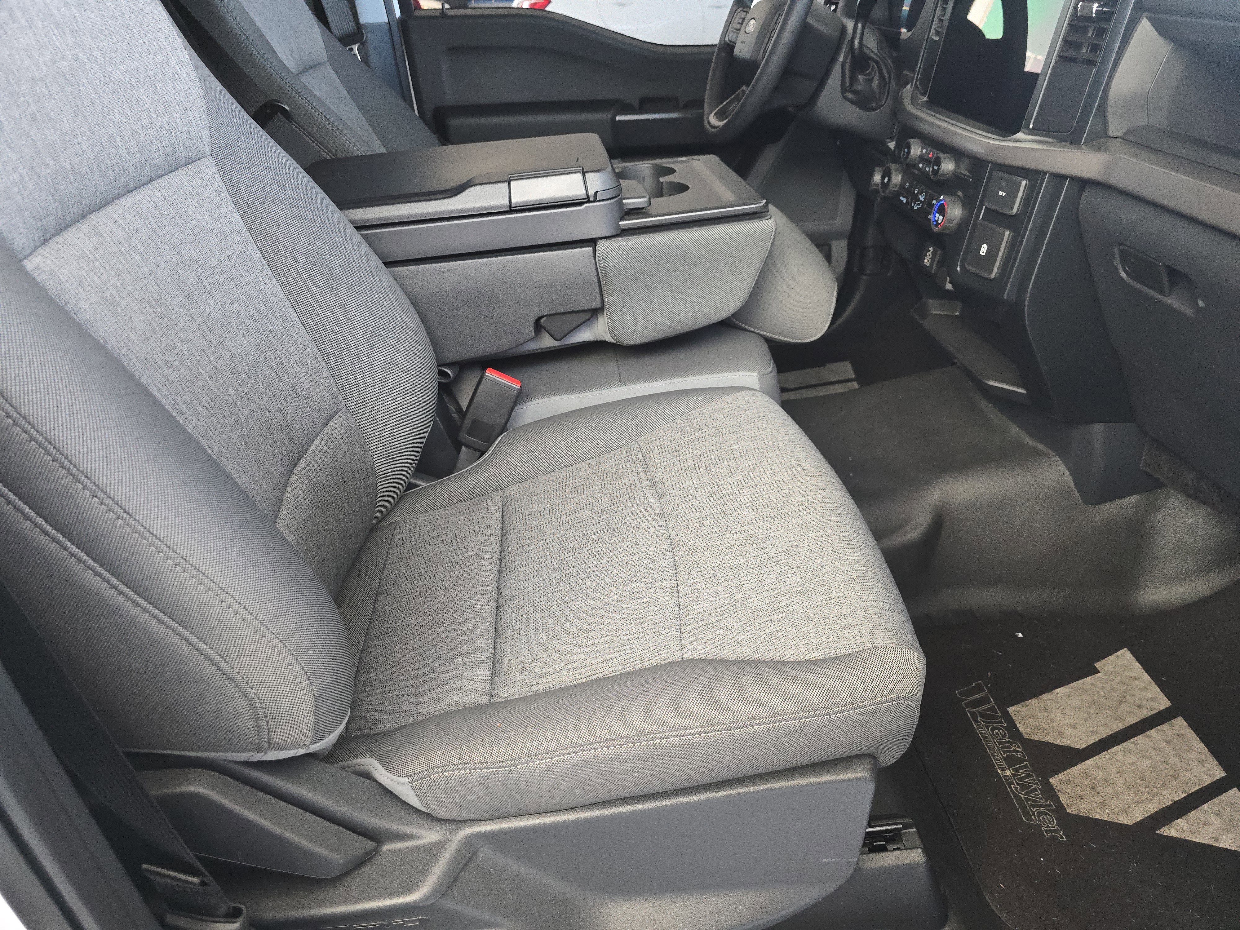 Used 2025 Ford F150 XL w/ Equipment Group 103A High image 28