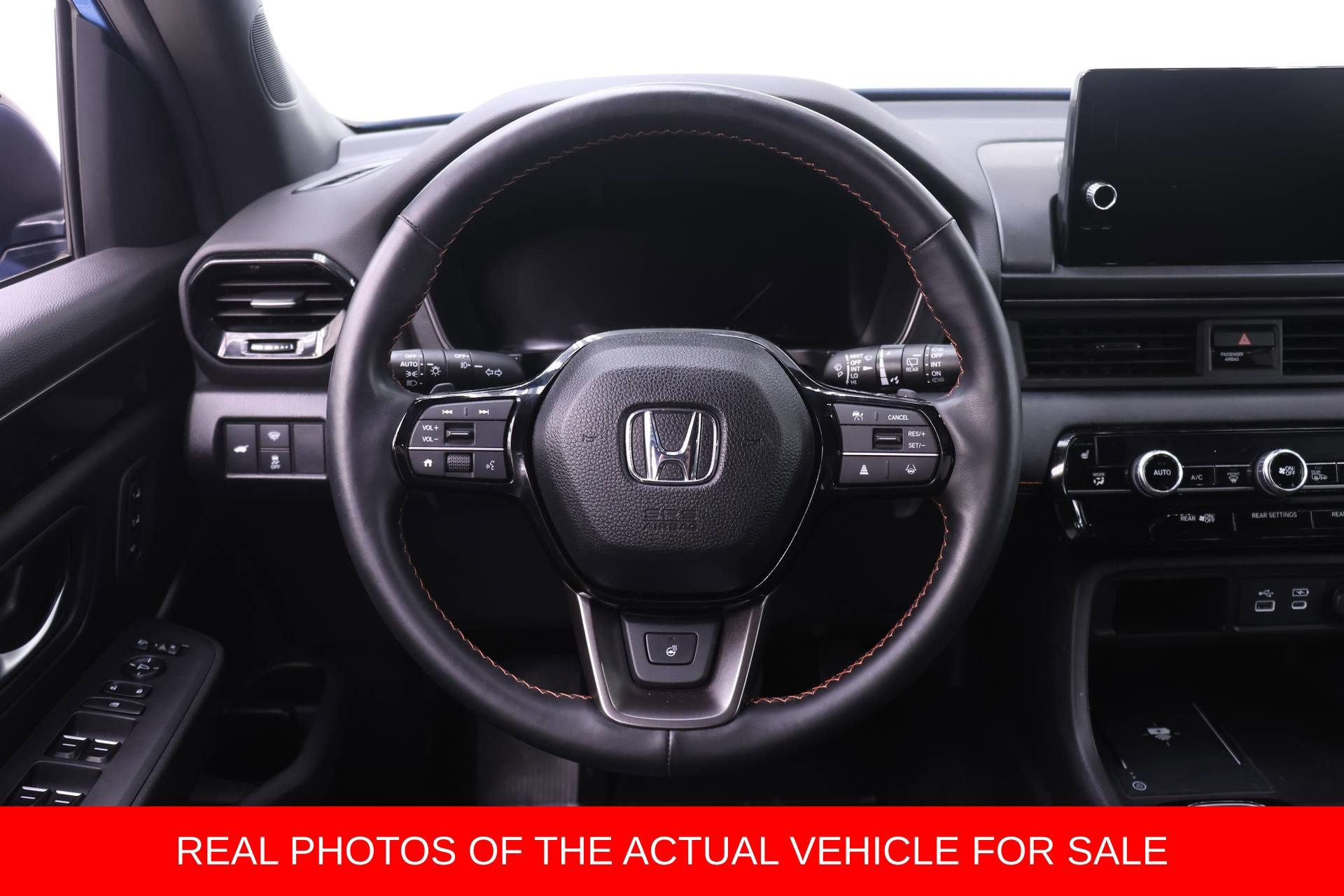 Used 2024 Honda Pilot TrailSport image 12