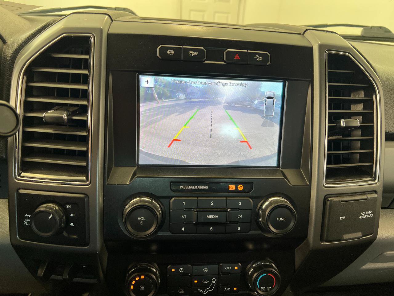 Used 2019 Ford F250 XLT w/ XLT Value Package AWD/4WD image 58