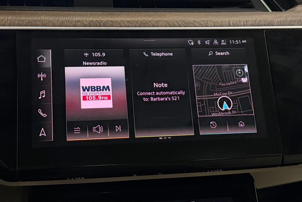 Used 2022 Audi e-tron Premium Plus AWD/4WD image 17