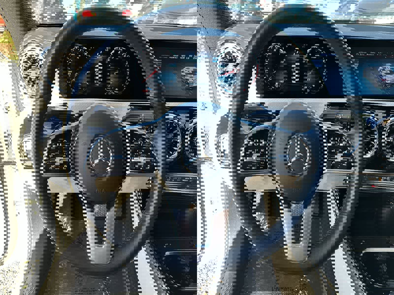 Used 2022 Mercedes-Benz CLA 250 image 16