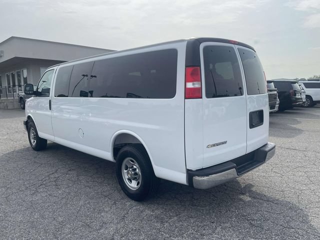 Used 2025 Chevrolet Express 3500 LT w/ LT Preferred Equipment Group RWD image 6
