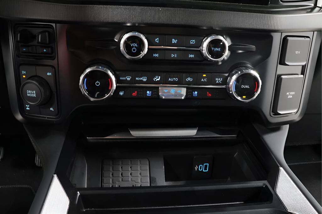 Used 2023 Ford F250 Platinum AWD/4WD image 10