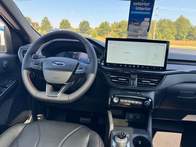 New 2025 Ford Escape ST-Line Elite w/ Premium Technology Package AWD/4WD image 13