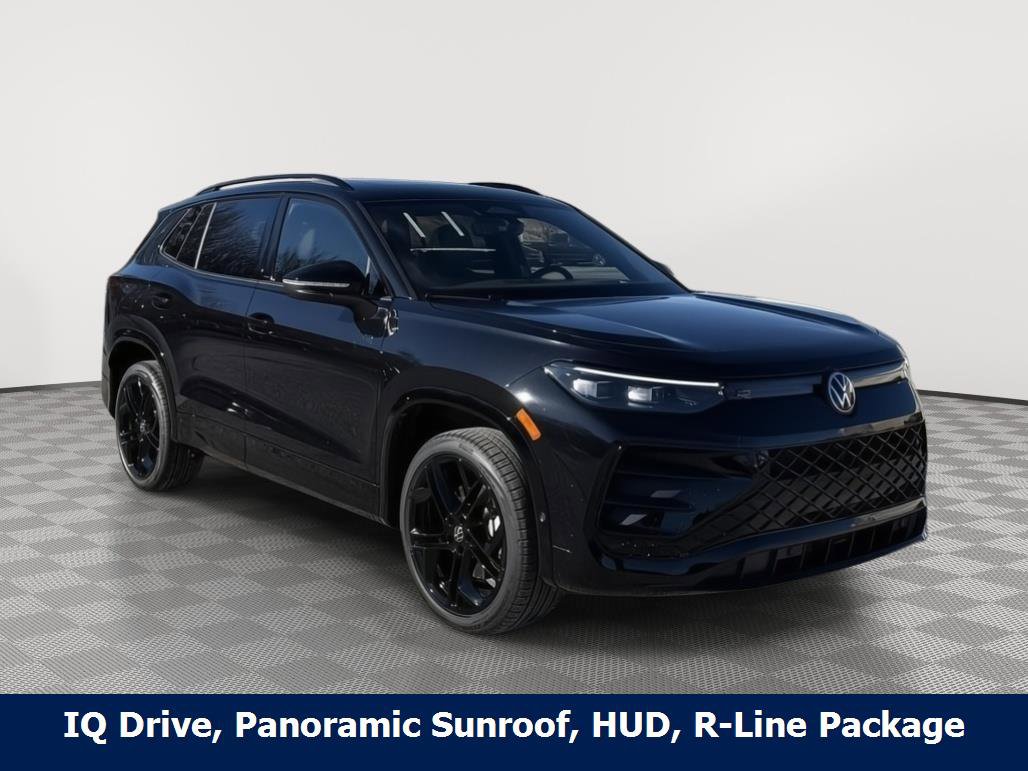 New 2026 Volkswagen Tiguan SE R-Line image 1