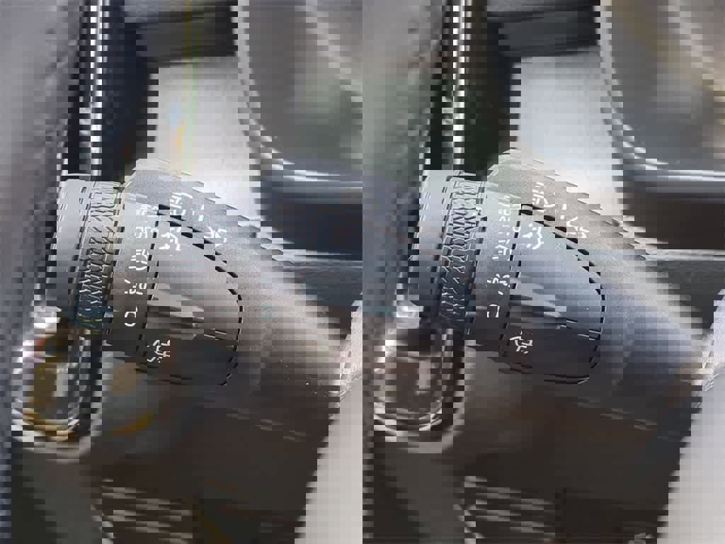 New 2026 Volvo XC40 B5 Core w/ Protection Package Premier image 26