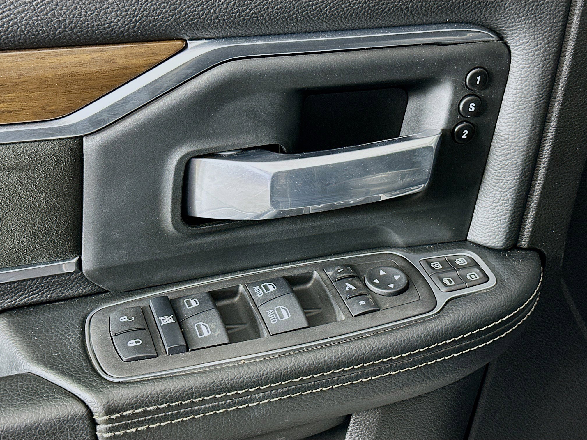 Used 2024 RAM 2500 Laramie w/ Safety Group image 15