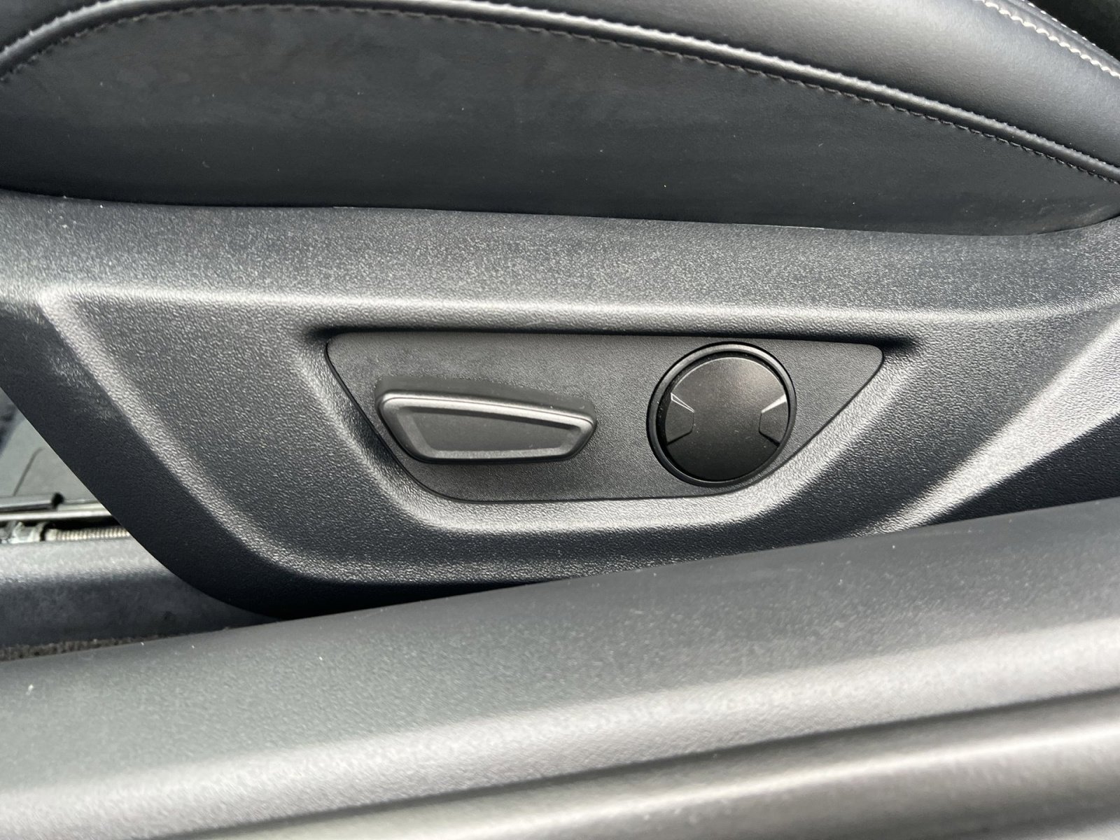 Certified 2025 Ford Mustang Coupe image 14