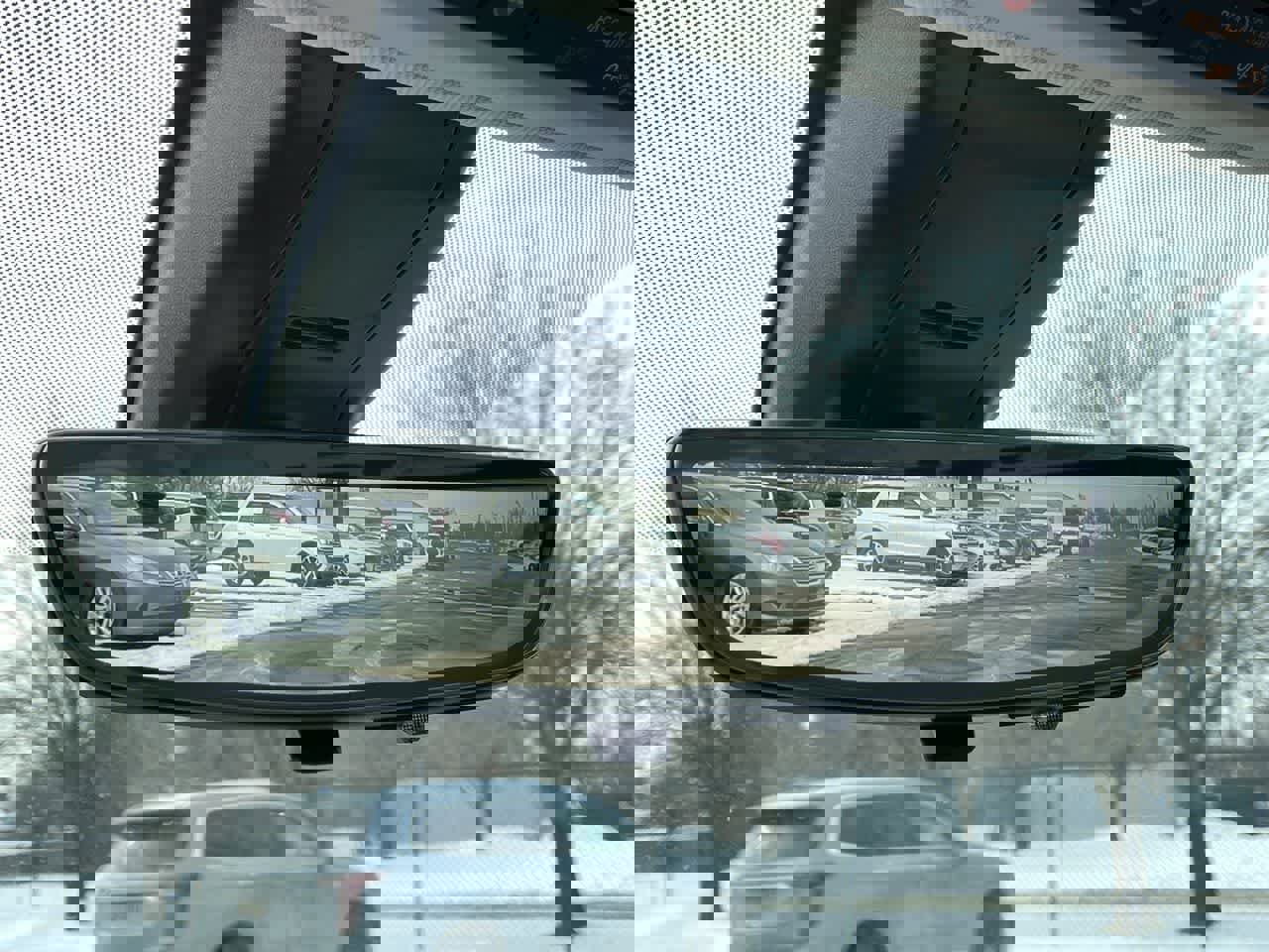 Used 2021 GMC Yukon XL Denali w/ Denali Ultimate Package image 32