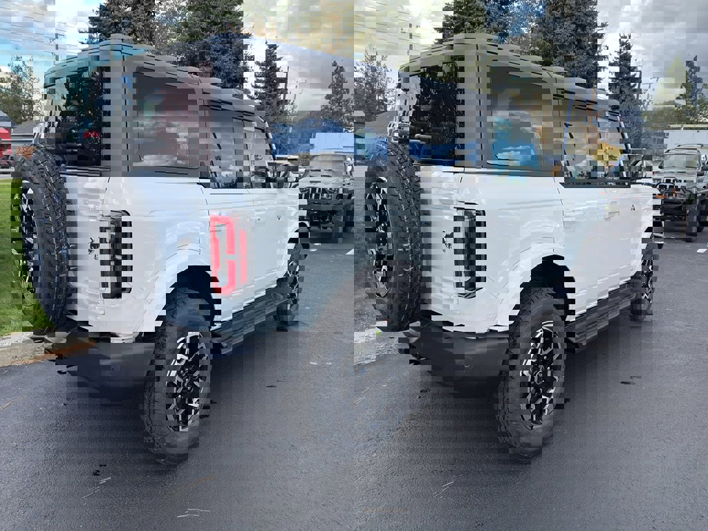 New 2025 Ford Bronco Outer Banks image 4