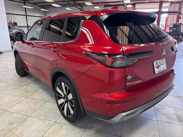 Used 2025 Mitsubishi Outlander SE FWD image 26