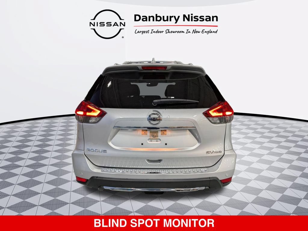 Used 2019 Nissan Rogue SV w/ Premium Package AWD/4WD image 4