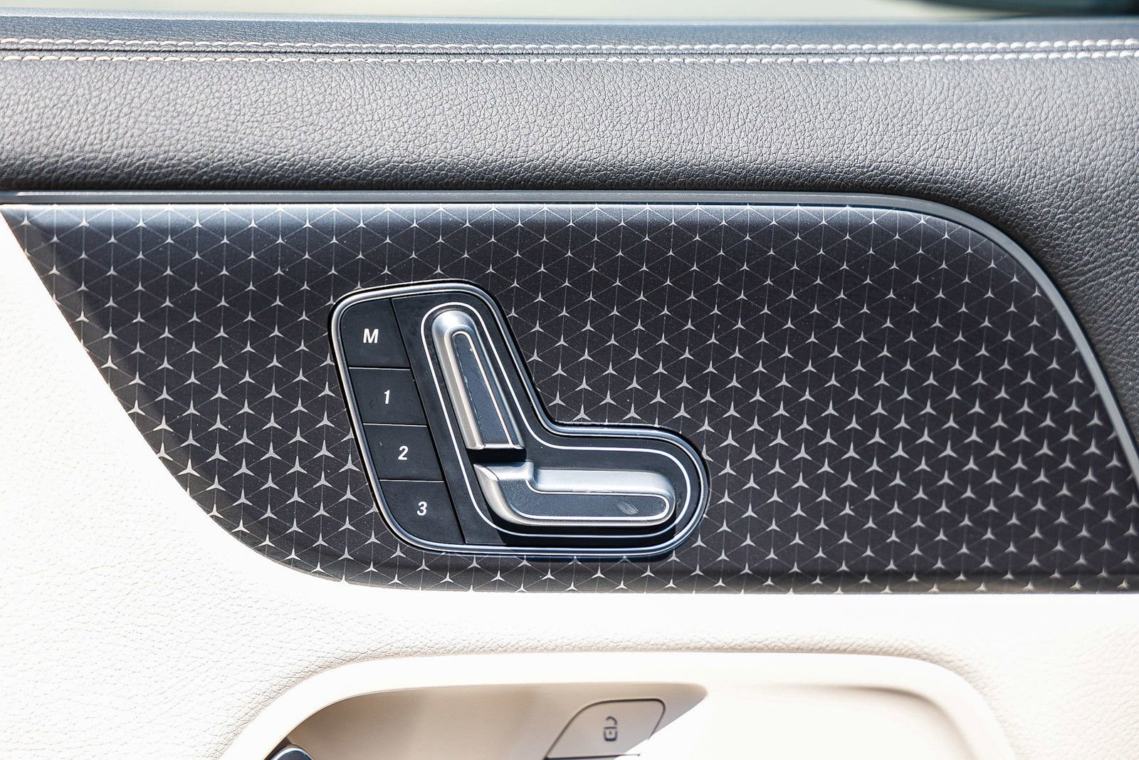 Certified 2025 Mercedes-Benz GLA 250 image 22