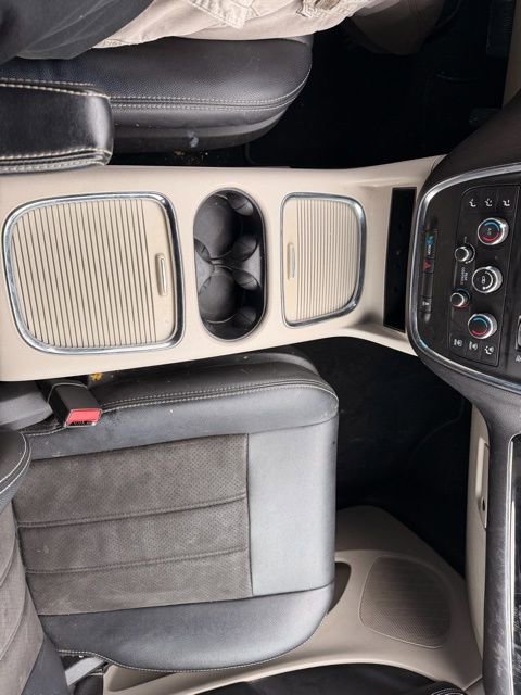 Used 2019 Dodge Grand Caravan SXT image 19