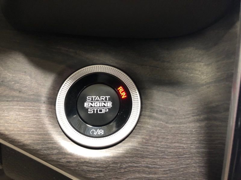 Used 2025 Jeep Grand Cherokee Limited image 26