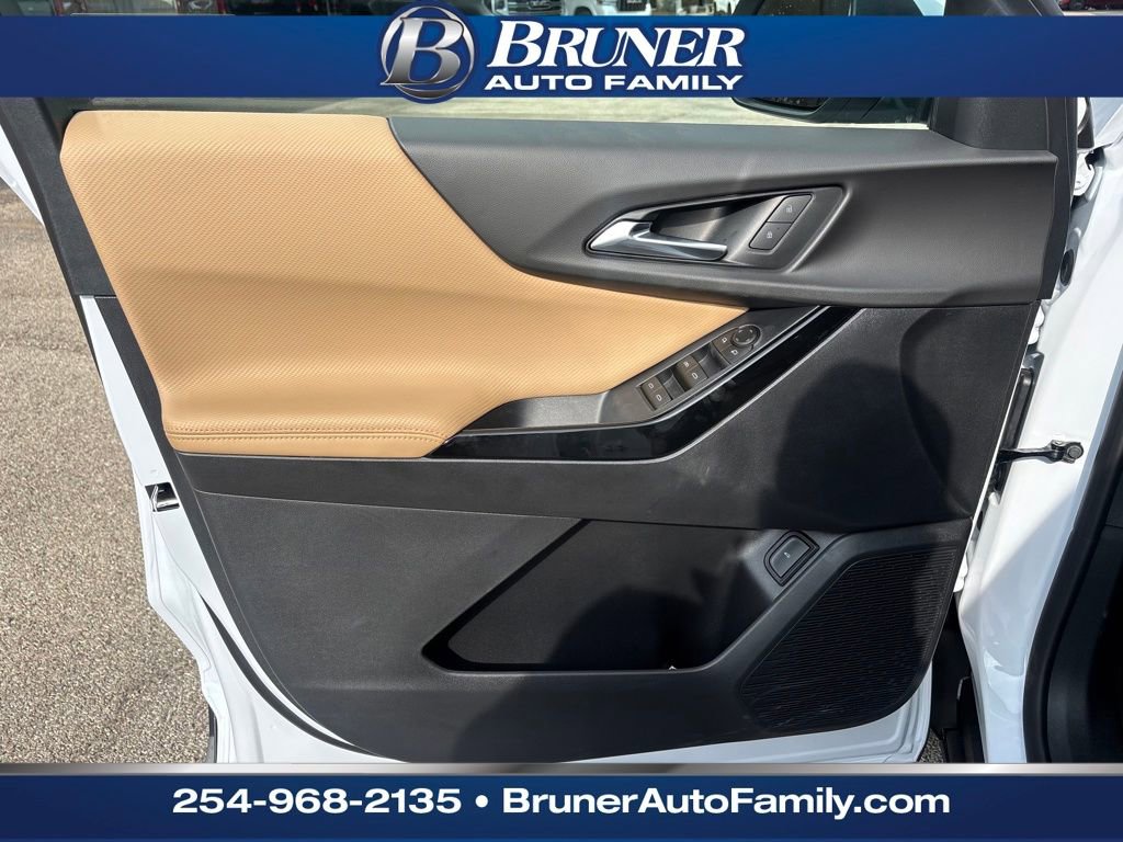 New 2026 Chevrolet Equinox ACTIV w/ Safety and Technology Package image 11