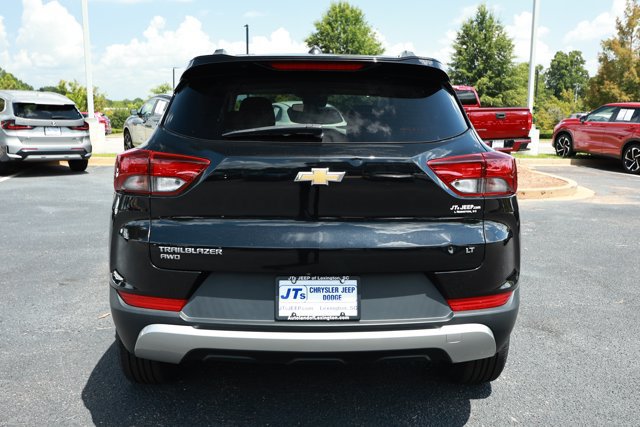 Used 2022 Chevrolet TrailBlazer LT AWD/4WD image 7
