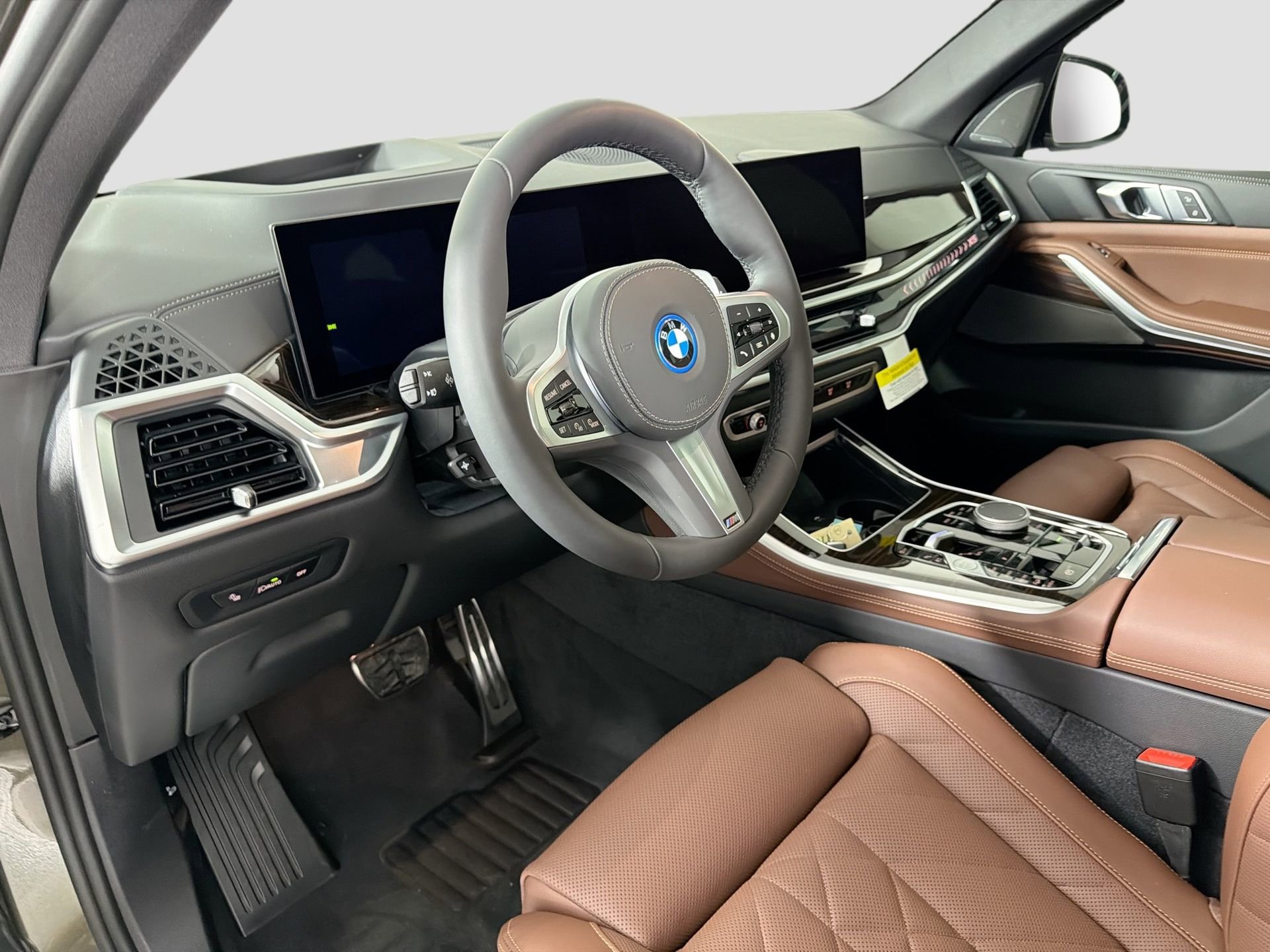 New 2026 BMW X5 xDrive50e w/ M Sport Package image 9