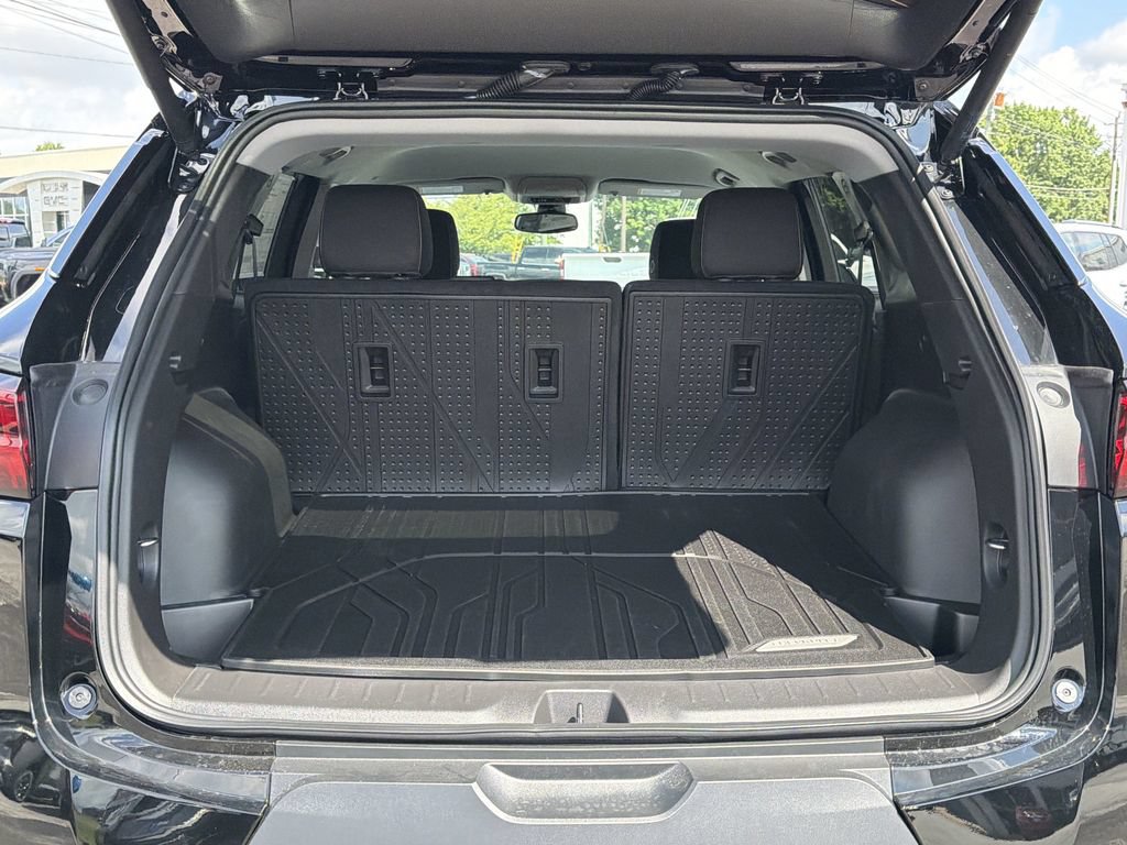 New 2026 Chevrolet Blazer LT w/ Convenience Package FWD image 17