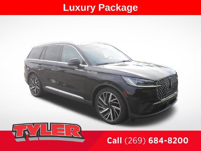 Used 2025 Lincoln Aviator Reserve w/ Equipment Group 201A AWD/4WD image 1