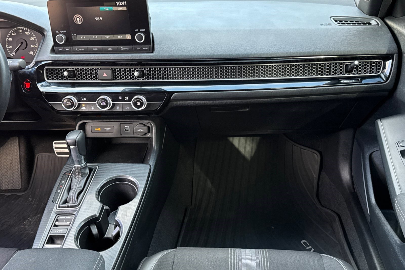 Used 2024 Honda Civic Sport image 28