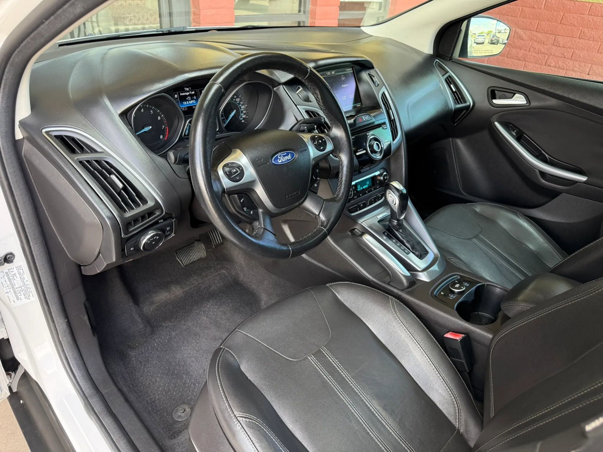 Used 2012 Ford Focus Titanium image 16